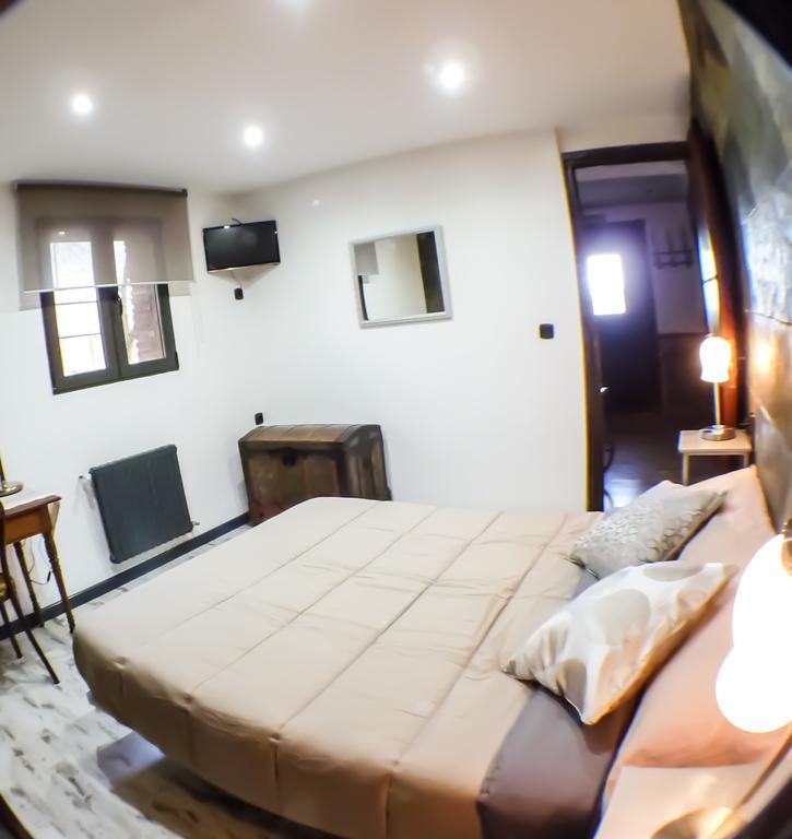 Cortijo de Balsain Green Peaks B&B Country House Alojamiento Rural المظهر الخارجي الصورة