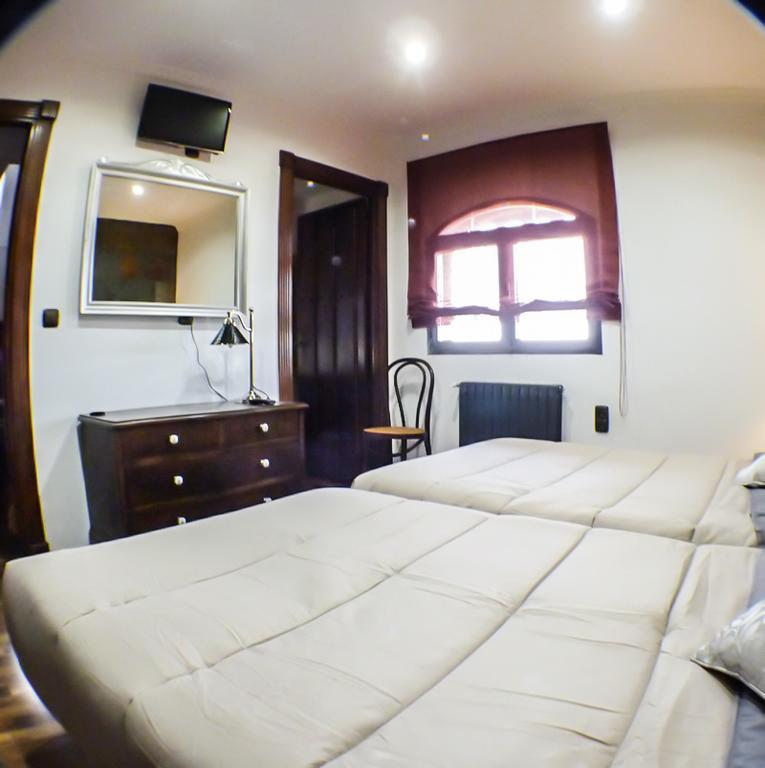 Cortijo de Balsain Green Peaks B&B Country House Alojamiento Rural المظهر الخارجي الصورة